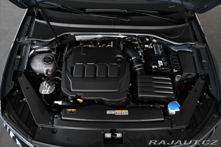 Volkswagen Passat 2,0 TDi 110kW DSG Busines 2022