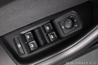 Volkswagen Passat 2,0 TDi 110kW DSG Busines 2022