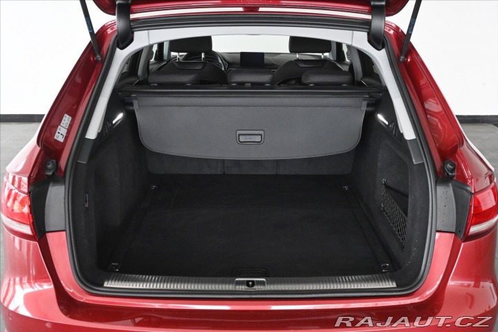 Audi A4 2,0 TDI 140 kW AT/7 NAVI 2019