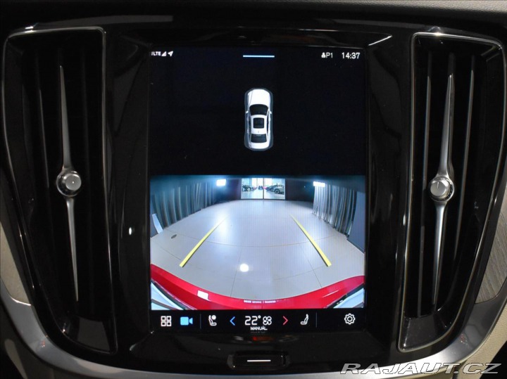Volvo S60 2,0 B4 FWD Plus Dark Bezk 2022
