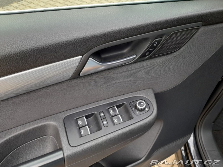 Volkswagen Sharan 2,0 TDI 103 KW AC STK 2011