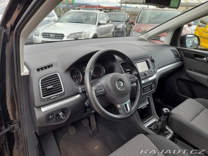 Volkswagen Sharan 2,0 TDI 103 KW AC STK 2011