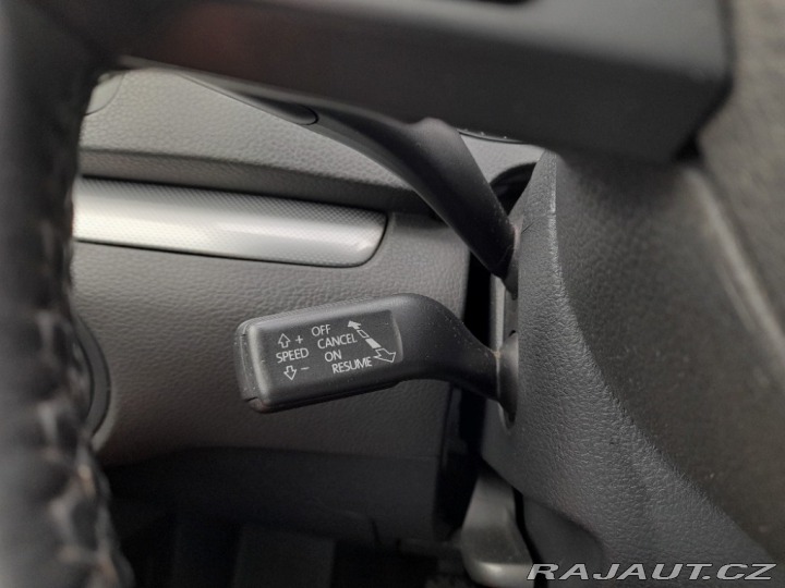 Volkswagen Sharan 2,0 TDI 103 KW AC STK 2011