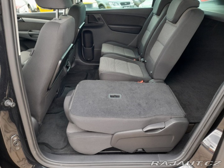 Volkswagen Sharan 2,0 TDI 103 KW AC STK 2011