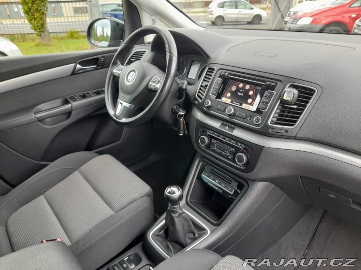 Volkswagen Sharan 2,0 TDI 103 KW AC STK 2011