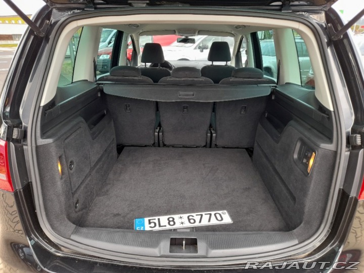 Volkswagen Sharan 2,0 TDI 103 KW AC STK 2011
