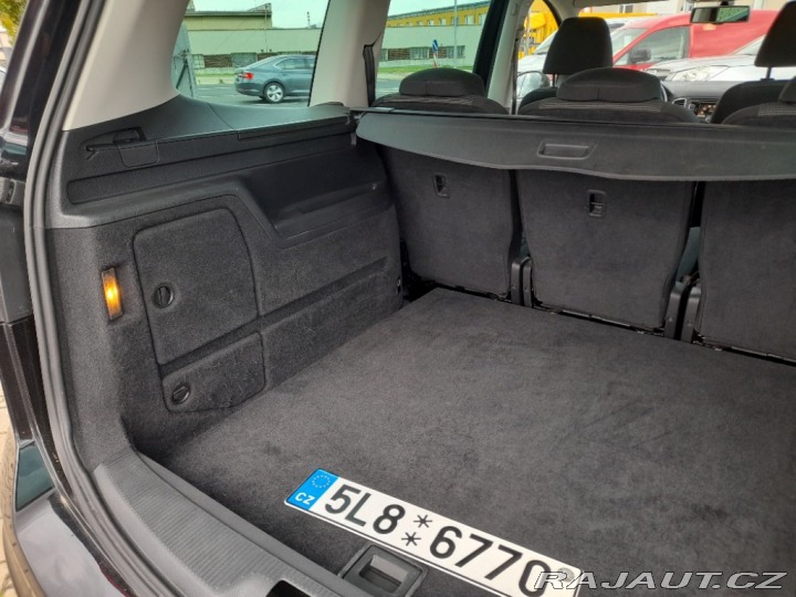 Volkswagen Sharan 2,0 TDI 103 KW AC STK 2011