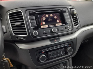 Volkswagen Sharan 2,0 TDI 103 KW AC STK 2011