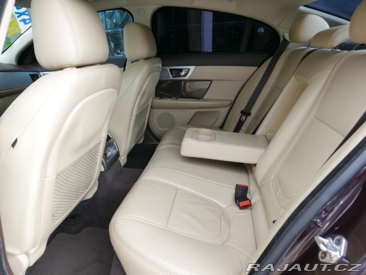 Jaguar XF 3,0 V6 REZERVACE 2013