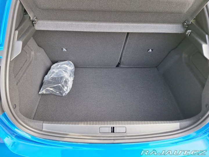 Peugeot 208 208 ALLURE PureTech 100 M 2025