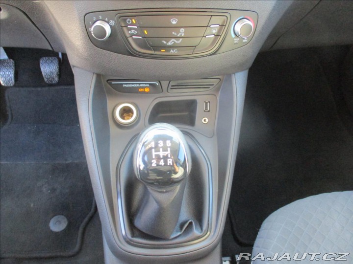 Ford Tourneo Courier 1,5 TDCi Trend Klima bez 2015