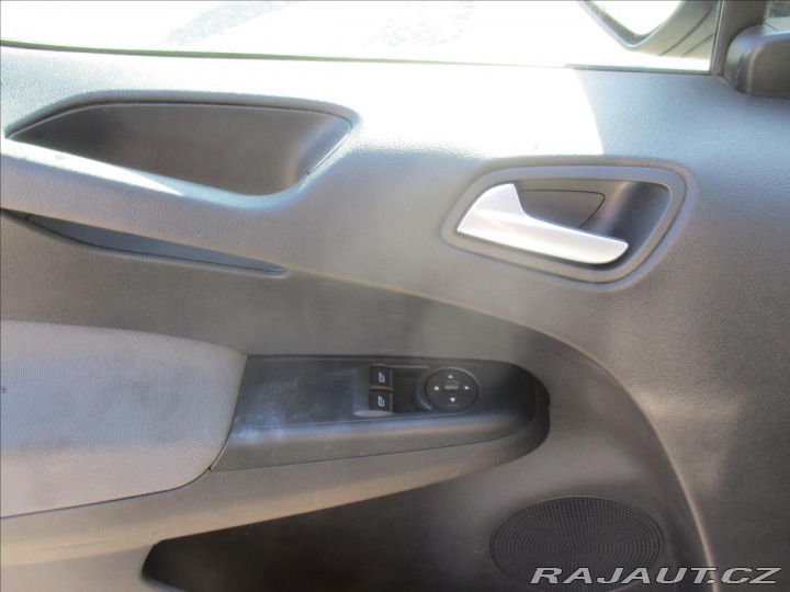 Ford Tourneo Courier 1,5 Trend EcoBlue bez kor 2015