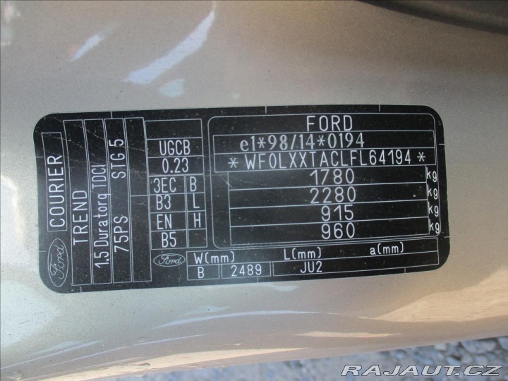 Ford Tourneo Courier 1,5 Trend EcoBlue bez kor 2015