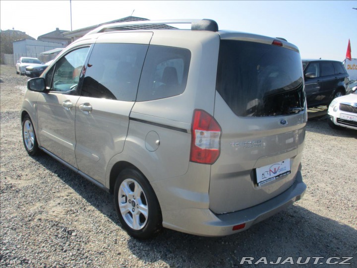 Ford Tourneo Courier 1,5 Trend EcoBlue bez kor 2015