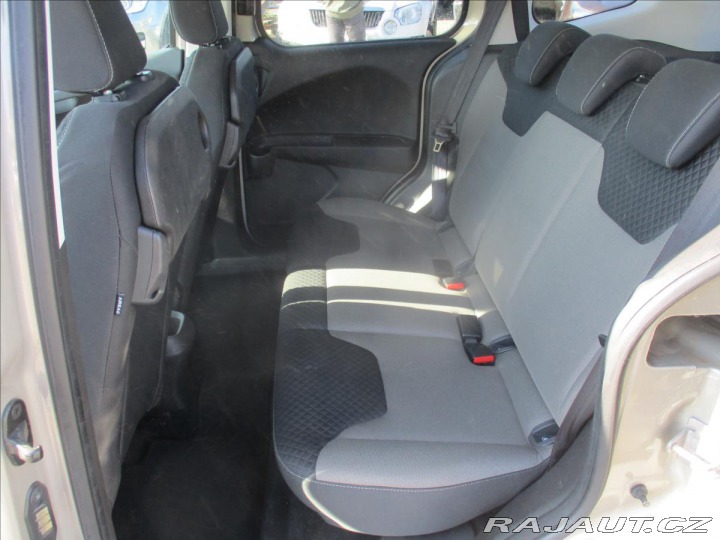 Ford Tourneo Courier 1,5 Trend EcoBlue bez kor 2015