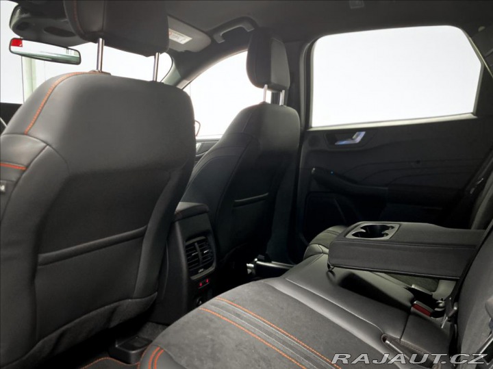Ford Kuga 1.5 EcoBoost ST-Line X 2024