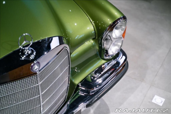 Mercedes-Benz Ostatní modely BR 250 SE/C COUPE, 1966, 1800