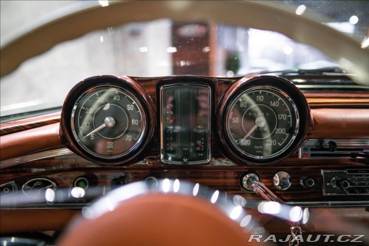 Mercedes-Benz Ostatní modely BR 250 SE/C COUPE, 1966, 1800