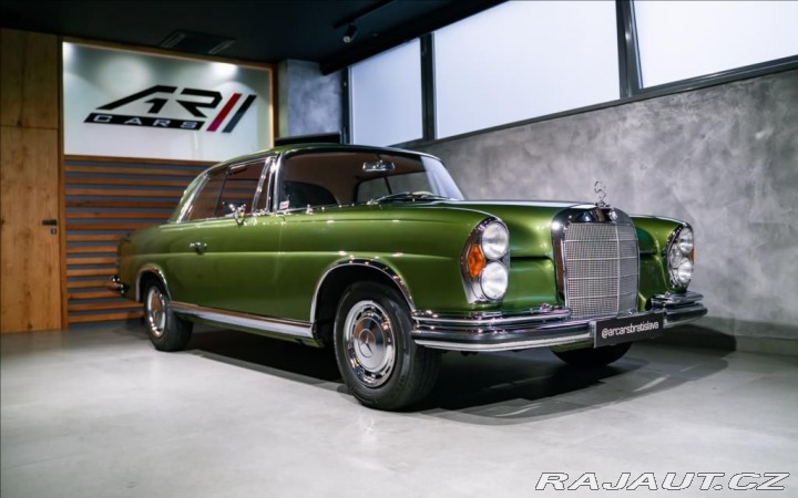 Mercedes-Benz Ostatní modely BR 250 SE/C COUPE, 1966, 1800