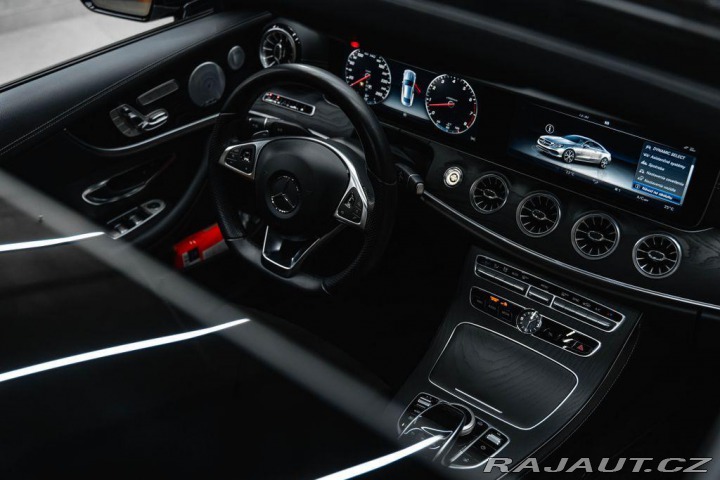 Mercedes-Benz E 4MATIC kupé, AMG Line, BU 2017