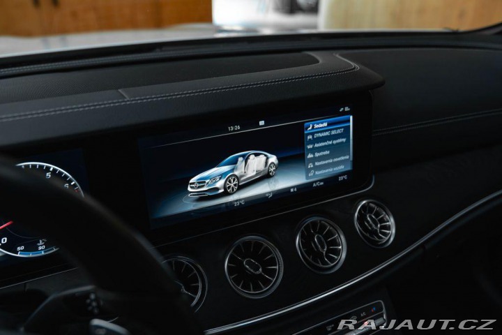 Mercedes-Benz E 4MATIC kupé, AMG Line, BU 2017