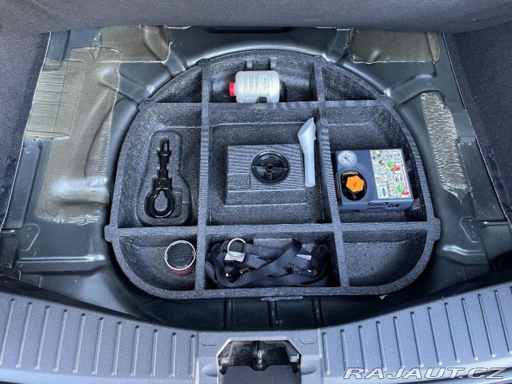 Ford C-MAX 1,0i 74kW EcoBoost NAVI 2015