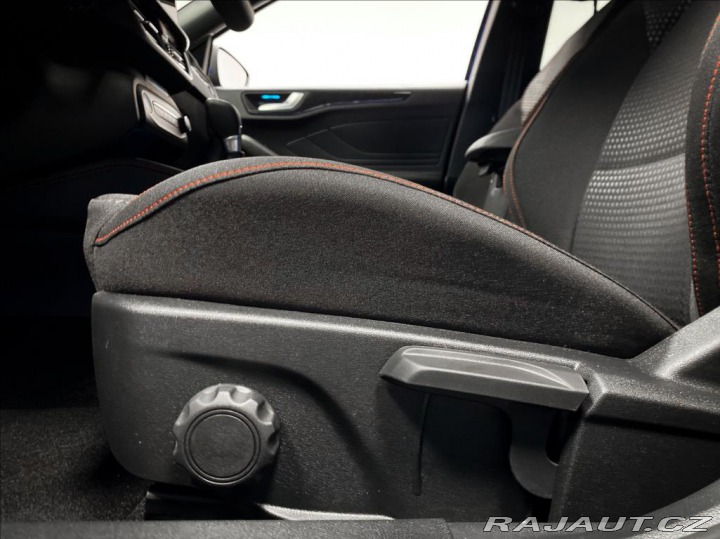 Ford Focus 1.0 EcoBoost ST- LINE X 2024
