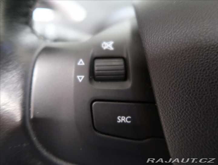 Peugeot 2008 1,6 i ALLURE VTi 120 k M 2014