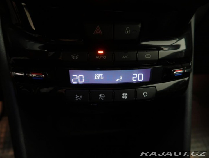 Peugeot 2008 1,6 i ALLURE VTi 120 k M 2014