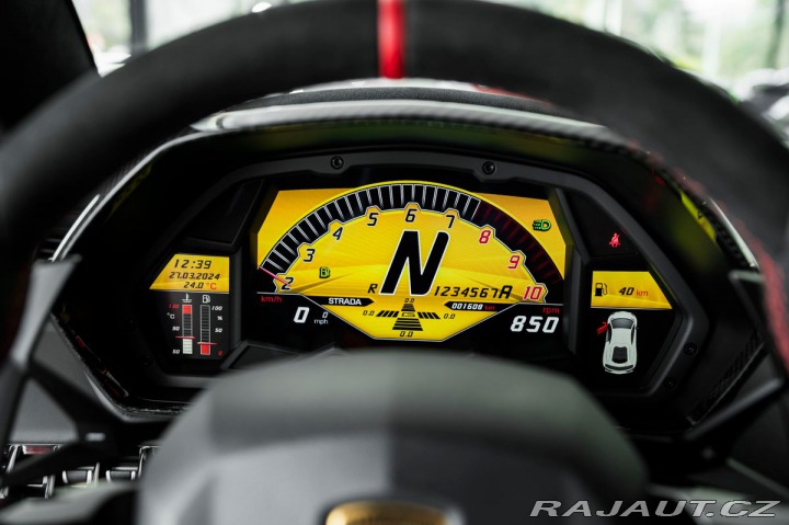 Lamborghini Aventador SuperVeloce Coupé / 1600 1800