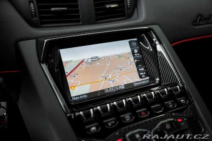 Lamborghini Aventador SuperVeloce Coupé / 1600 1800