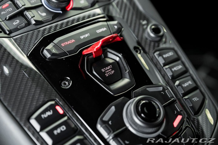 Lamborghini Aventador SuperVeloce Coupé / 1600 2017