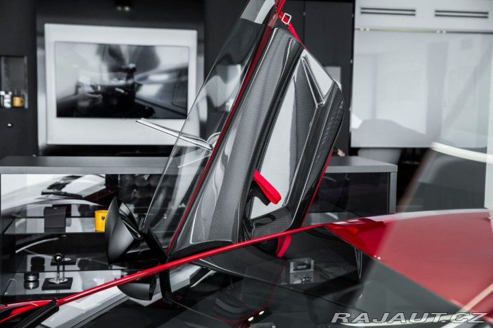 Lamborghini Aventador SuperVeloce Coupé / 1600 1800