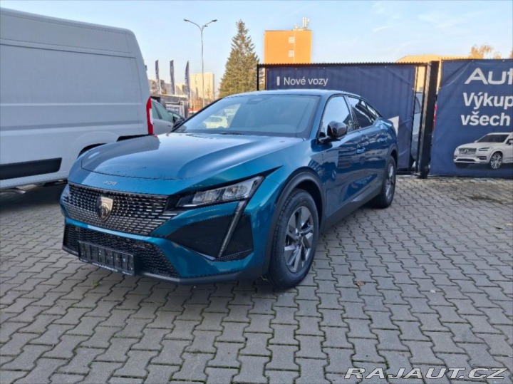 Peugeot 408 1,6 ALLURE Plug-in HYBR 2025