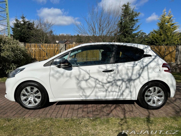 Peugeot 208 1.4Hdi 50kw 2012