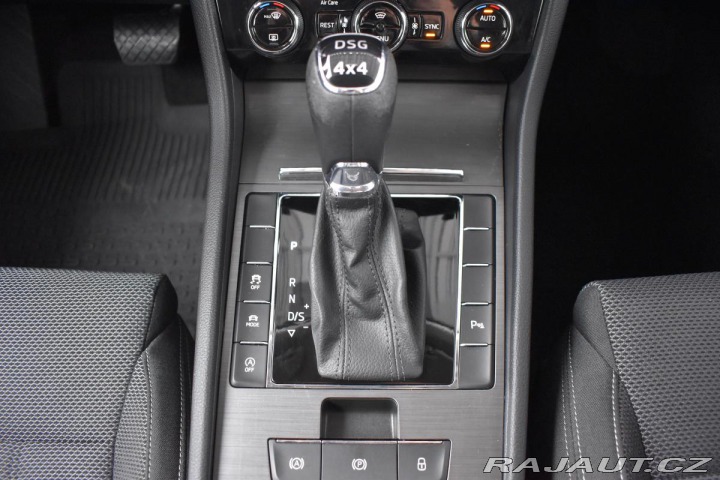 Škoda Superb 2.0 TDI STYLE 4x4*DCC*TAŽ 2020