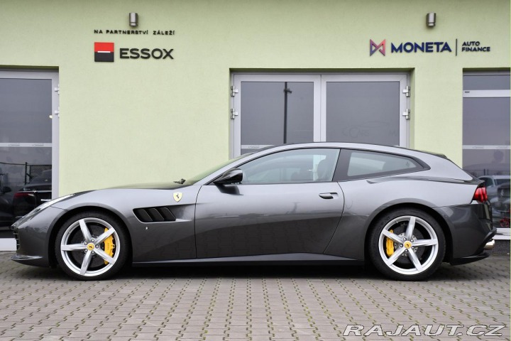 Ferrari Ostatní modely GTC4 Lusso V12 DCT P-DISPLAY LIFT 14 2018