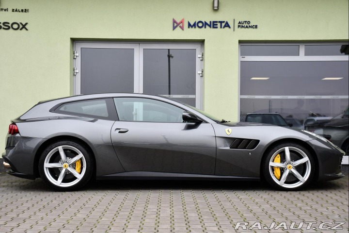 Ferrari Ostatní modely GTC4 Lusso V12 DCT P-DISPLAY LIFT 14 2018