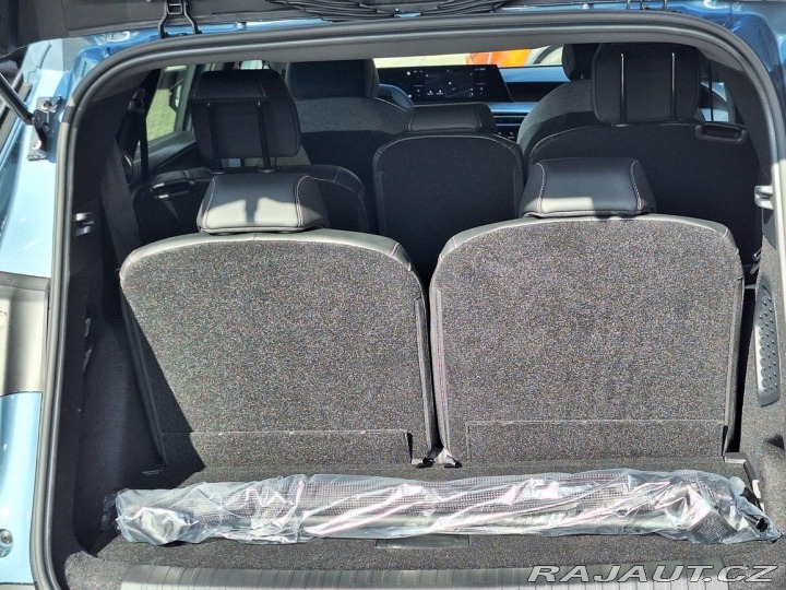 Peugeot 5008 ALLURE Hybrid 136 e-DCS6 2024