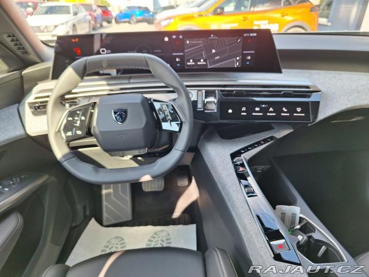 Peugeot 5008 ALLURE Hybrid 136 e-DCS6 2024
