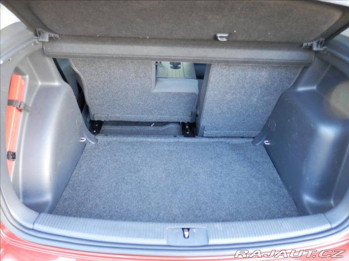 Volkswagen Golf Plus 1,6 MP i 75kW EDICE GOAL 2006