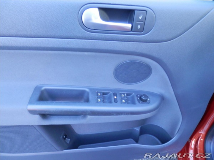 Volkswagen Golf Plus 1,6 MP i 75kW EDICE GOAL 2006