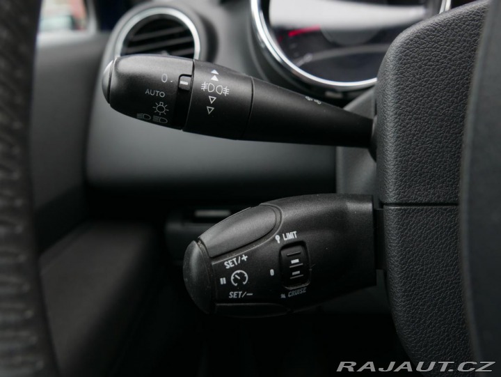 Peugeot 3008 1,6i 115kW Panorama Autom 2010