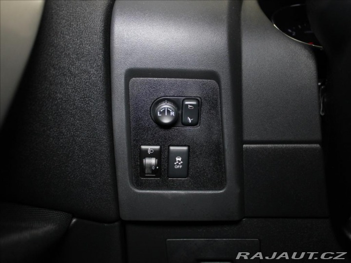 Nissan Qashqai 2,0 DCi 110kW 4X4 Akční c 2012