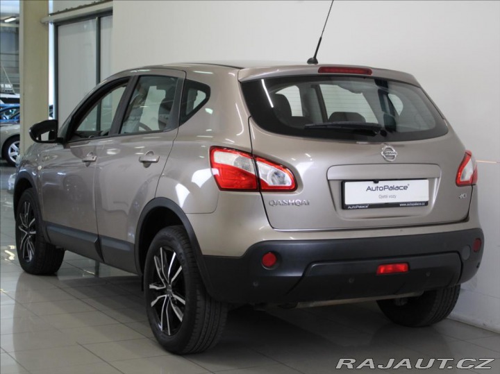 Nissan Qashqai 2,0 DCi 110kW 4X4 Akční c 2012