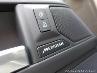 Land Rover Defender 110 3,0 X-Dynamic SE D200 2025