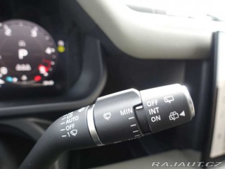 Land Rover Defender 110 3,0 X-Dynamic SE D200 2025
