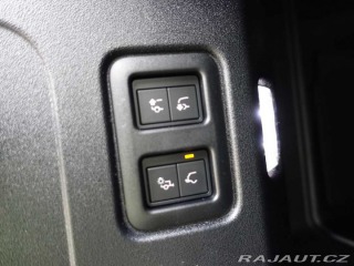 Land Rover Defender 110 3,0 X-Dynamic SE D200 2025