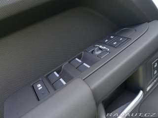 Land Rover Defender 110 3,0 X-Dynamic SE D200 2025