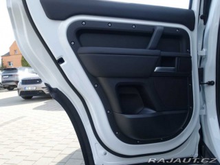 Land Rover Defender 110 3,0 X-Dynamic SE D200 2025